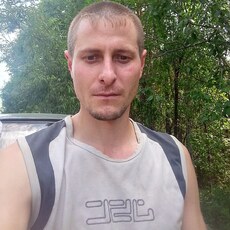 Юра, 30