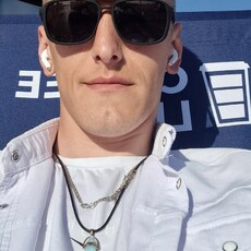 Андрей, 33