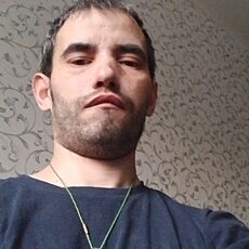 Вася, 33