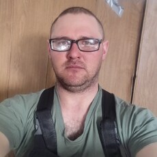 Антон, 32