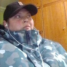 Александра, 33