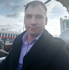 Роман, 34