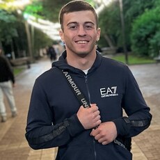Антон, 23