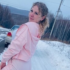 Эмма, 28