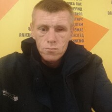 Паша, 37