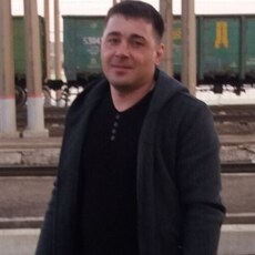 Паша, 33