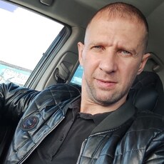 Виктор, 42