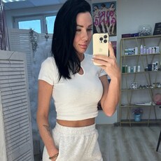 Юлиана, 36