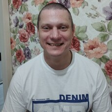 Виталя, 39