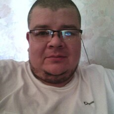 Гриша, 44