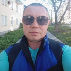Ринат, 40