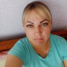 Надя, 33