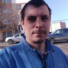 Валя, 37