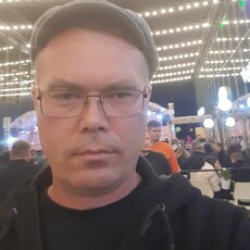 Саша, 40