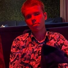 Юрий, 23