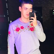 Лукас, 26