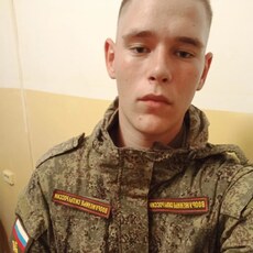 Анатолий, 22