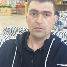 Ростислав, 35