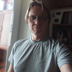 Владимир, 48