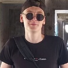 Тарас, 21