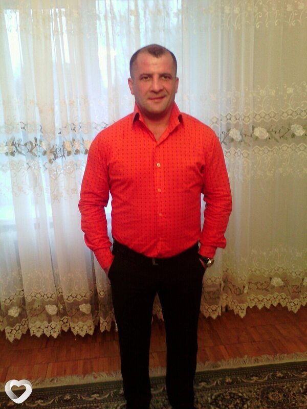 Артём