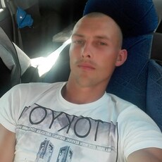 Валентин, 30