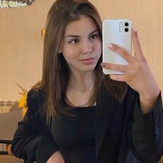 Эмма, 31