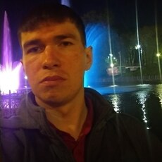 Роман, 30