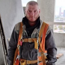 Вадим, 42