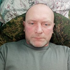 Эдуард, 51