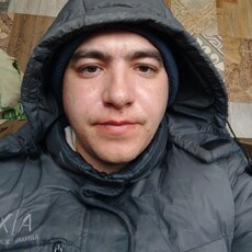 Леонид, 28