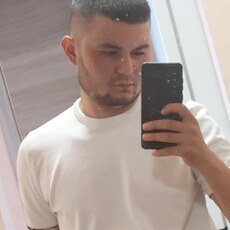Владимир, 24