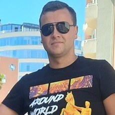 Максим, 35