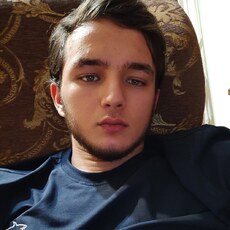 Валя, 23
