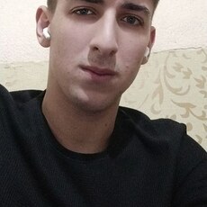 Илья, 22