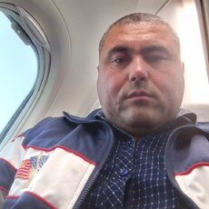 Виталя, 49