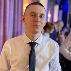 Валентин, 22