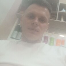 Лев, 27