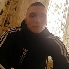 Валентин, 23