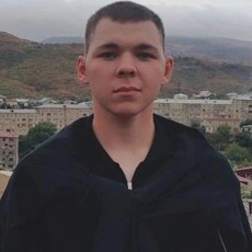 Гоша, 24