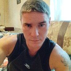 Веня, 38