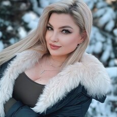Ника, 35