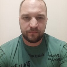 Толя, 35