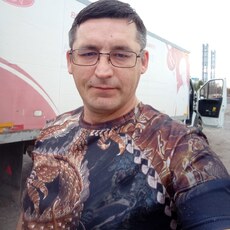 Паша, 42