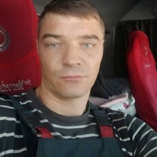 Даня, 40