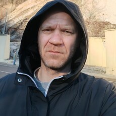 Максим, 42