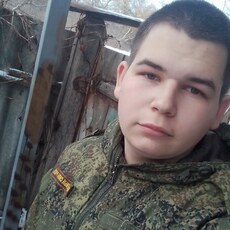 Антон, 20