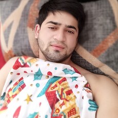 Макс, 24