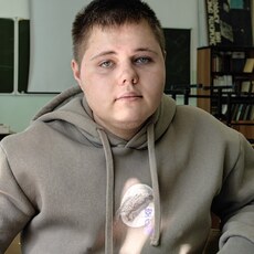 Михаил, 22