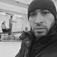 Паша, 33